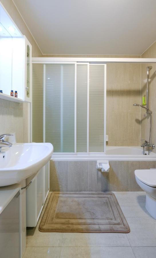 Ellierose Apartment Πόντα Ντελγκάντα Εξωτερικό φωτογραφία