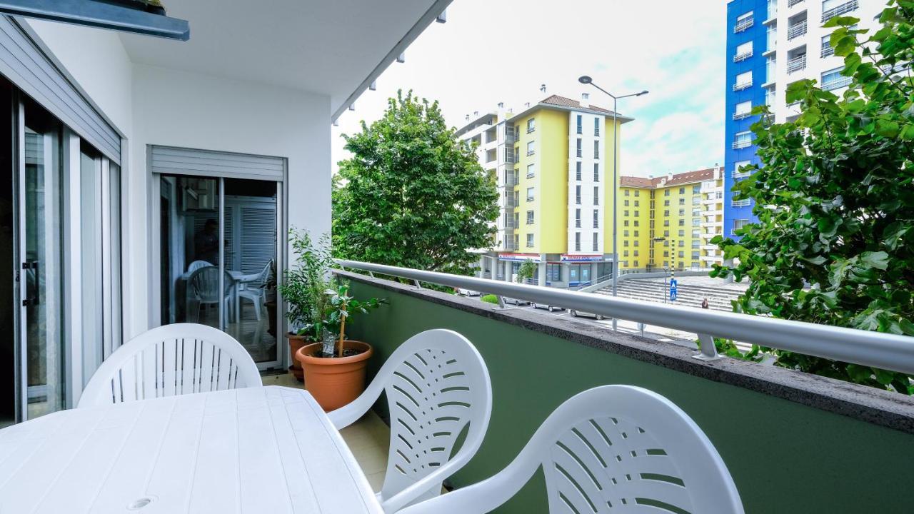 Ellierose Apartment Πόντα Ντελγκάντα Εξωτερικό φωτογραφία