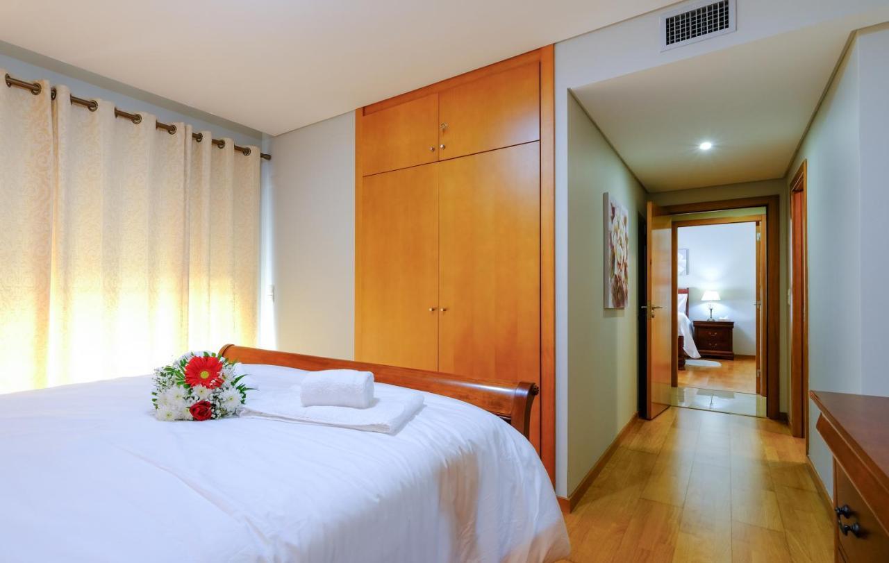 Ellierose Apartment Πόντα Ντελγκάντα Εξωτερικό φωτογραφία