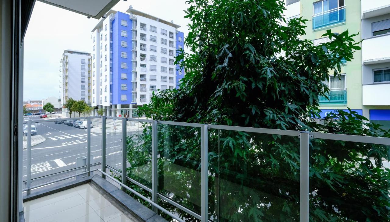 Ellierose Apartment Πόντα Ντελγκάντα Εξωτερικό φωτογραφία