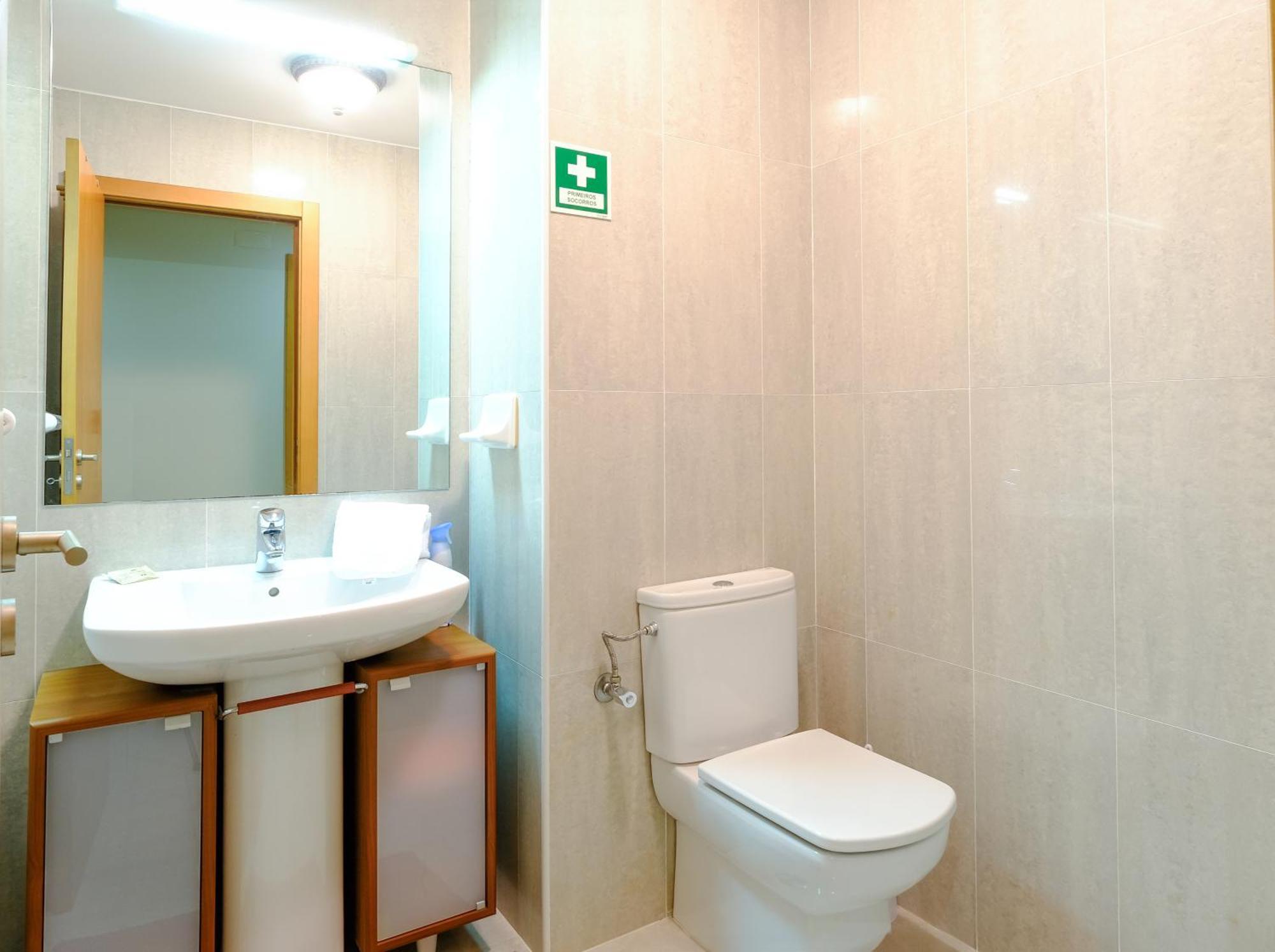 Ellierose Apartment Πόντα Ντελγκάντα Εξωτερικό φωτογραφία
